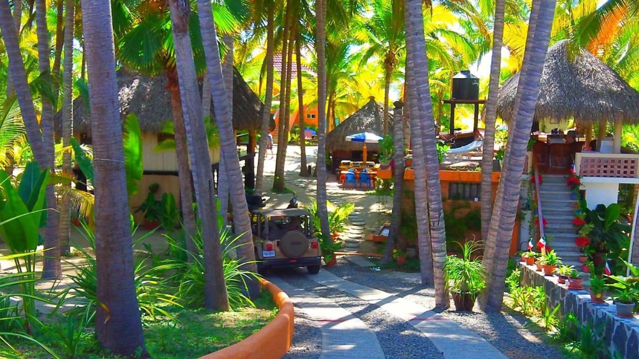 Bungalows Tree Tops - Adults Only Zihuatanejo Buitenkant foto