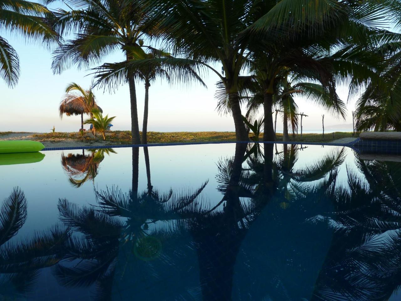 Bungalows Tree Tops - Adults Only Zihuatanejo Buitenkant foto