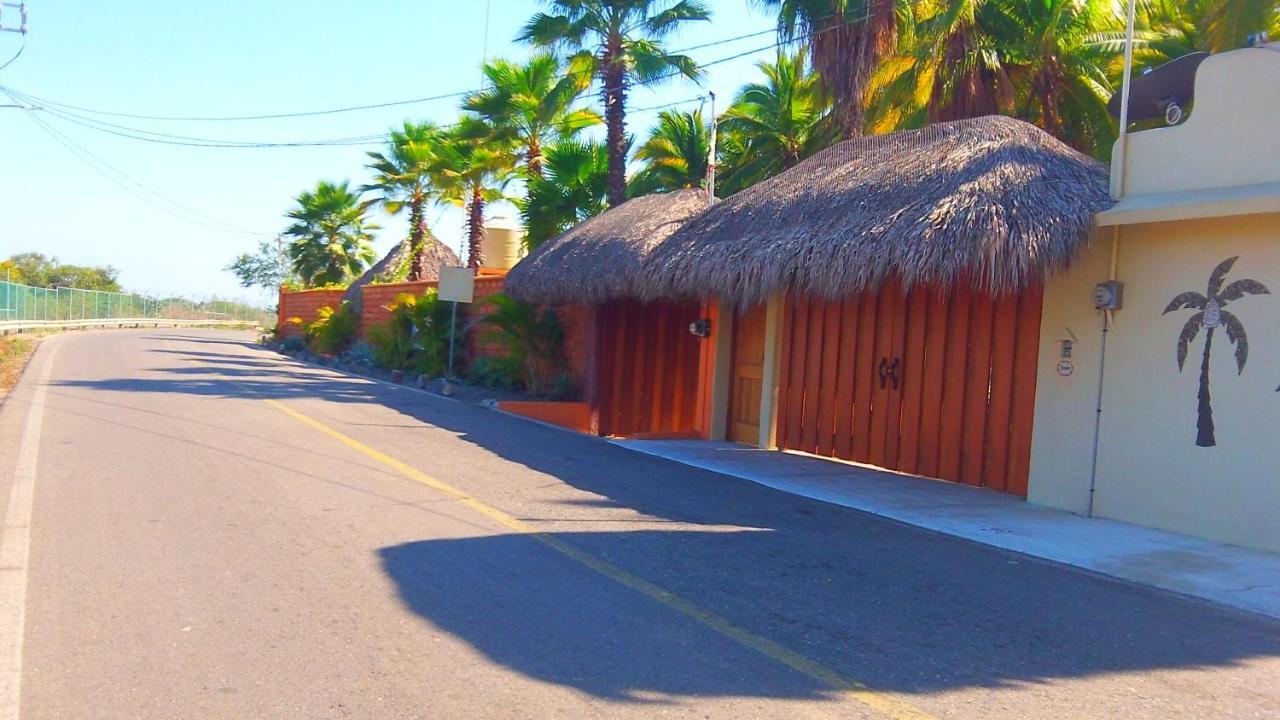 Bungalows Tree Tops - Adults Only Zihuatanejo Buitenkant foto